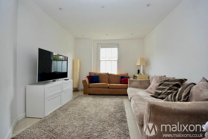 4 Bedroom Terraced House To Rent In Fountain Road, London, SW17