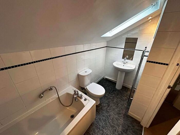 1 Bedroom Maisonette To Rent In High Street South, Olney, MK46