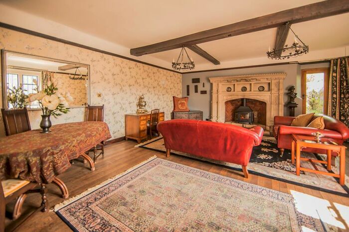 2 Bedroom Terraced House To Rent In The East Wing, Shurnhold House, Shurnhold, SN12