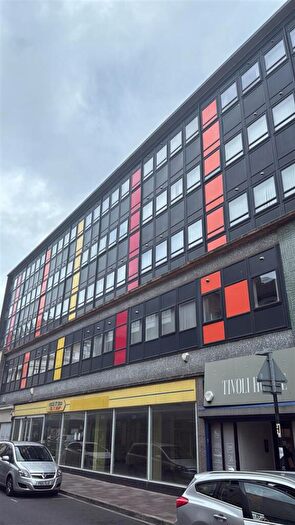 1 Bedroom Flat For Sale In South Street, Hull, HU1