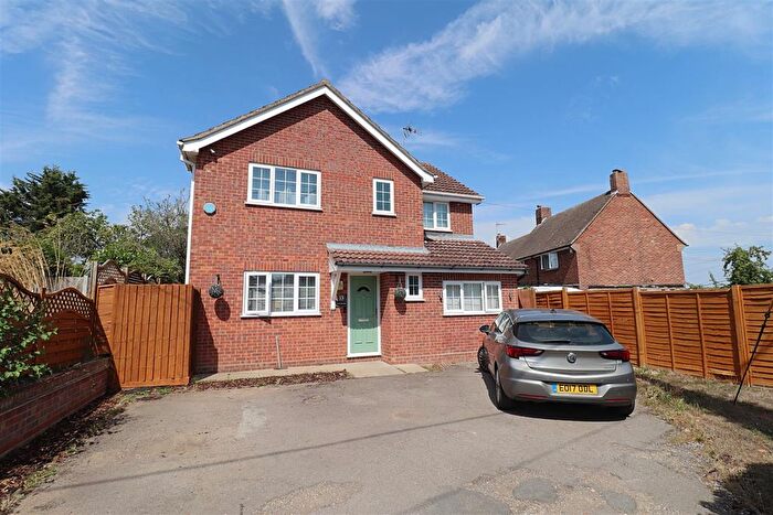 4 Bedroom Detached House For Sale In Dewlands, Black Notley, Braintree, CM77