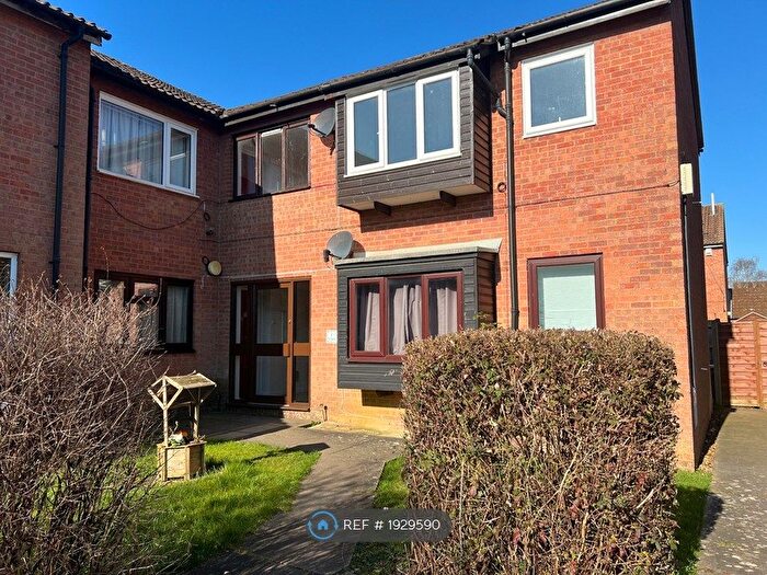 1 Bedroom Flat To Rent In Denmead, Milton Keynes, MK8