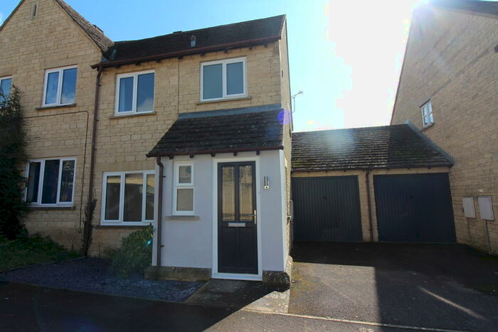 3 Bedroom Semi-Detached House To Rent In Ticknell Piece Road, Charlbury, OX7