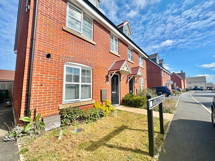 3 Bedroom Semi-Detached House To Rent In Apollo Crescent, Norwich, NR5