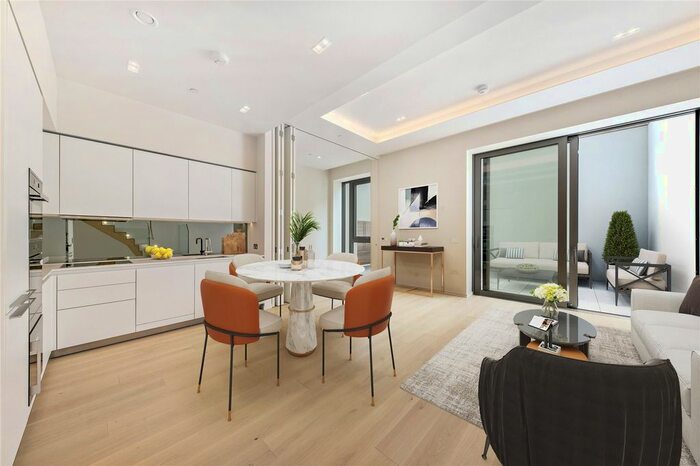 2 Bedroom Flat To Rent In Lillie Square, London, SW6