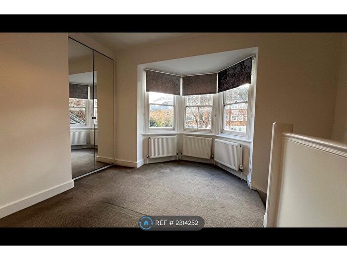 2 Bedroom Flat To Rent In Hammelton Road, Bromley, BR1