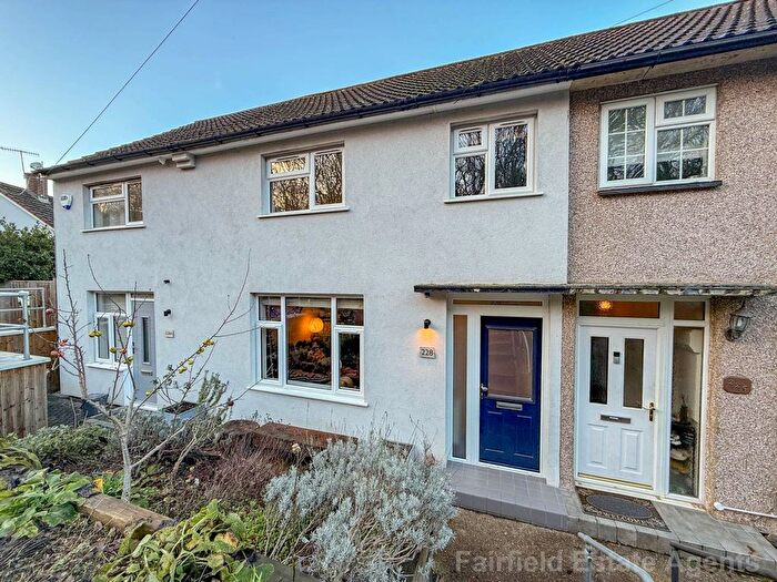 3 Bedroom Terraced House For Sale In Gosforth Lane, Watford, WD19