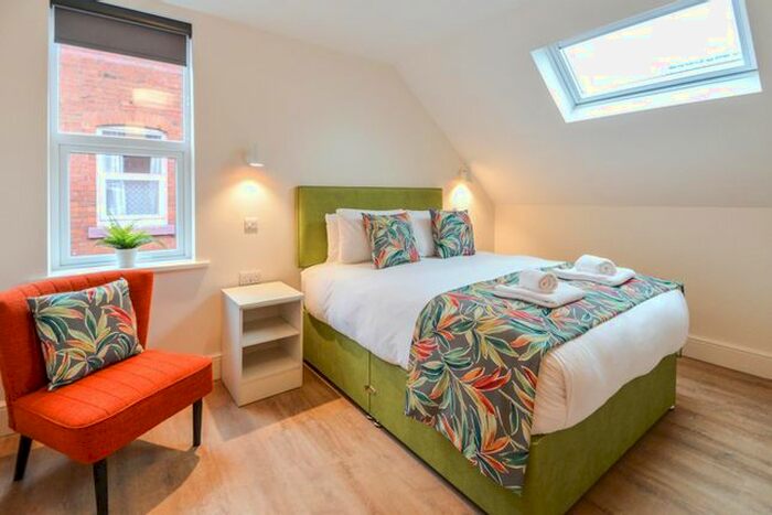 Studio To Rent In Bridgford Road, West Bridgford, Nottingham NG2