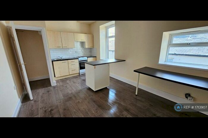 1 Bedroom Flat To Rent In Herbert Street, Burnley, BB11