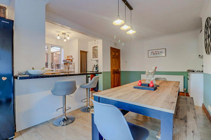 3 Bedroom Semi-Detached House For Sale In Wardens Walk, Leicester Forest East, LE3
