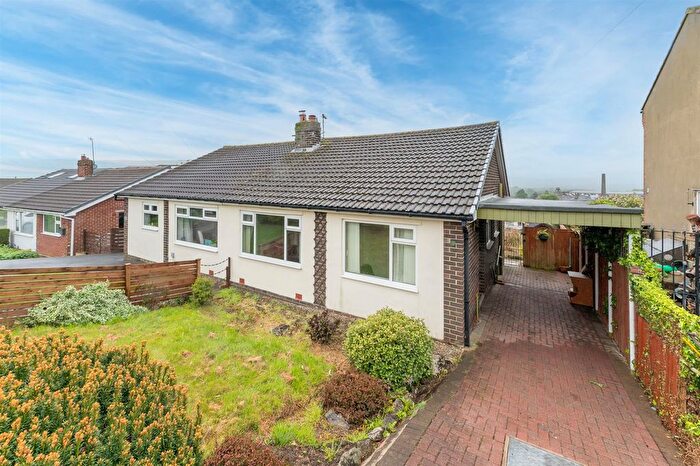 2 Bedroom Semi-detached Bungalow For Sale In The Whartons, Otley, LS21