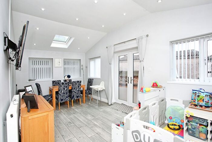 3 Bedroom End Terrace House For Sale In Shakespeare Road, Cwmbran, NP44