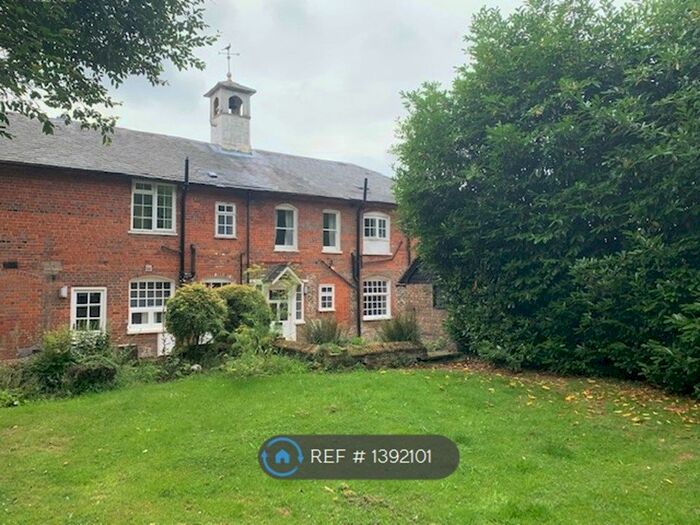 3 Bedroom End Of Terrace House To Rent In Rossway, Berkhamsted, HP4