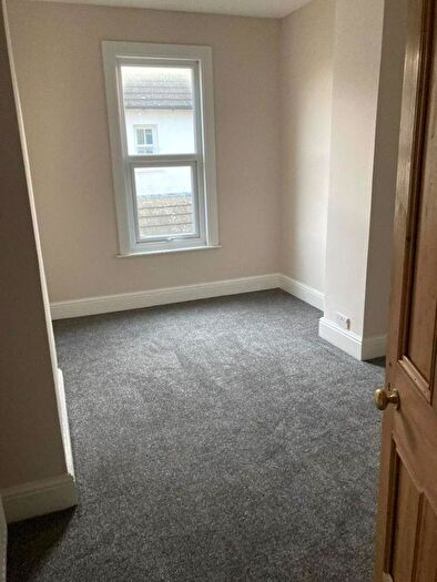 2 Bedroom Flat To Rent In Bow Brickhill Road, Woburn Sands, Milton Keynes, MK17