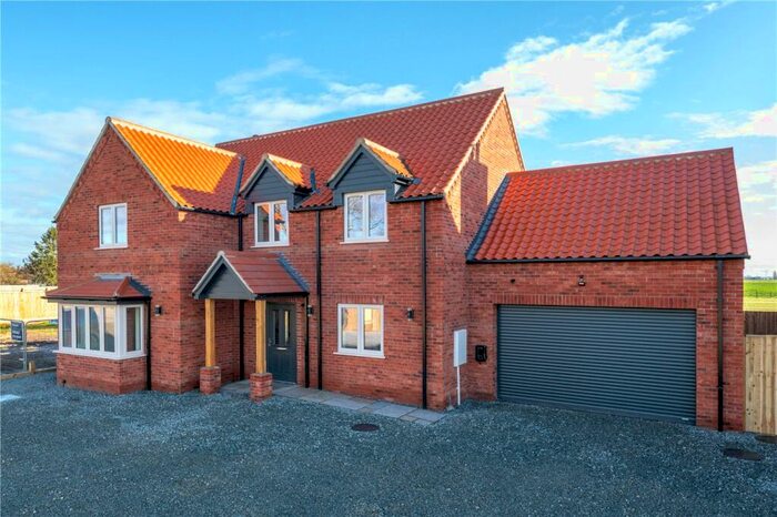 4 Bedroom Detached House For Sale In George Street, Helpringham, Sleaford, Lincolnshire, NG34