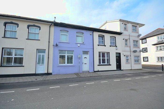 3 Bedroom Property To Rent In System Street, Roath, Cardiff, CF24