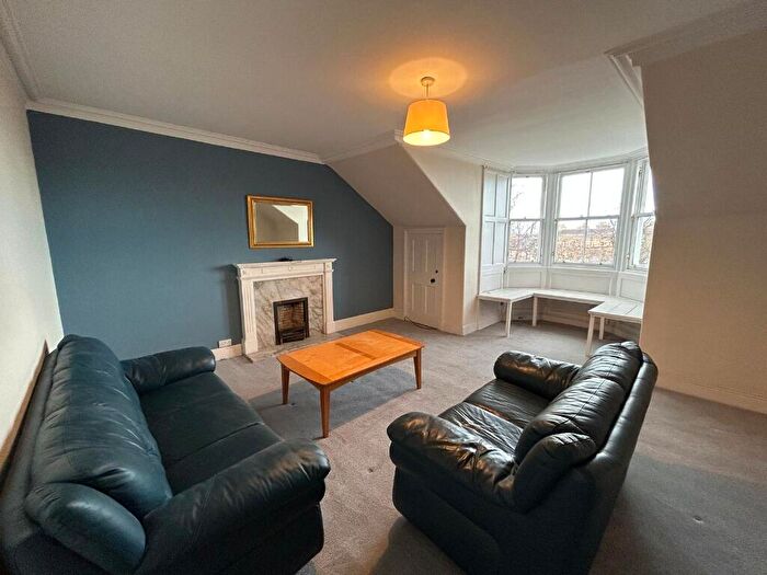 3 Bedroom Flat To Rent In Circus Gardens, Stockbridge, Edinburgh, EH3