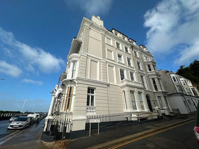 3 Bedroom Flat To Rent In Marina, St Leonards On Sea, East Sussex, TN38