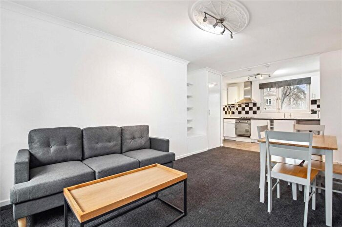 1 Bedroom Apartment To Rent In Hydethorpe Road, London, SW12