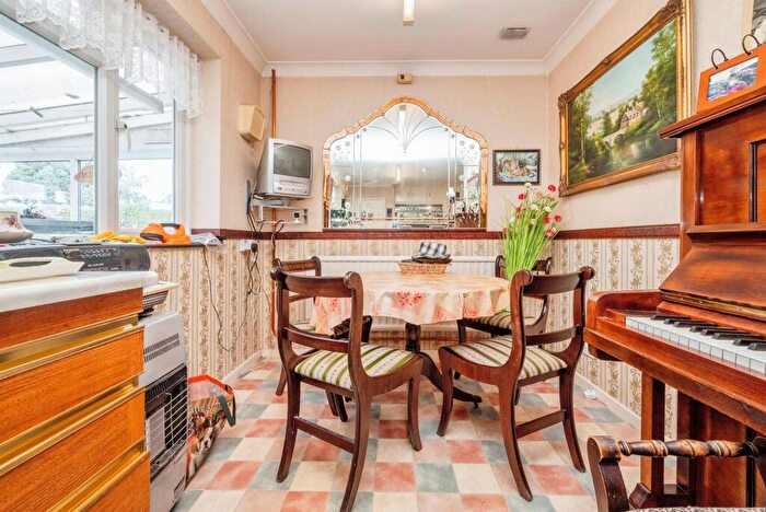 3 Bedroom Detached Bungalow For Sale In Beach Drive, Scratby, Great Yarmouth, NR29