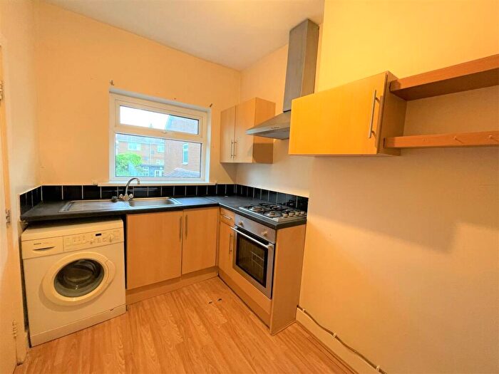 2 Bedroom Flat To Rent In Doncaster Road, Mexborough, Doncaster, S64