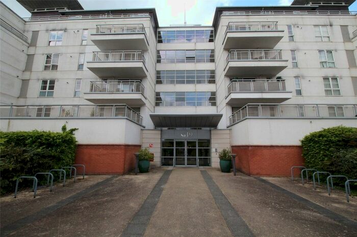 1 Bedroom Flat To Rent In Watkin Road, Leicester, Leicestershire, LE2