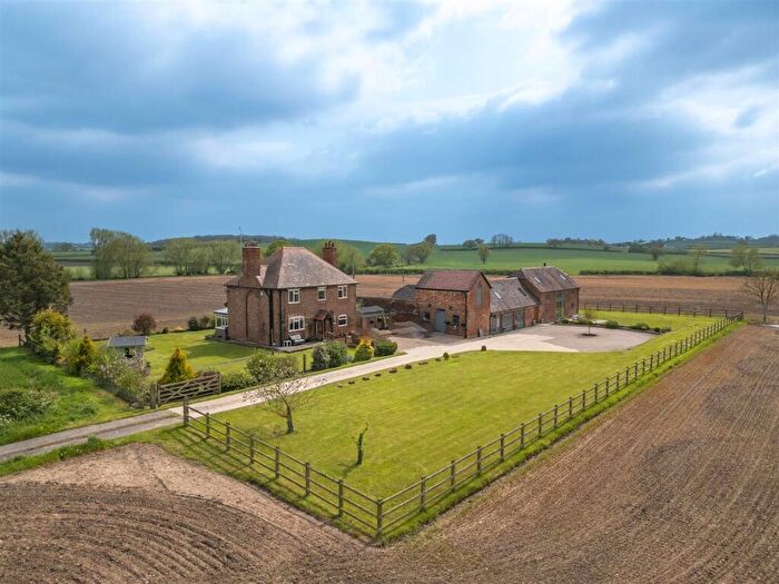 8 Bedroom Barn Conversion For Sale In Bosworth Road, Congerstone, CV13