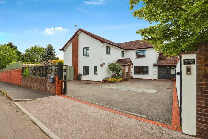 5 Bedroom Detached House For Sale In Lisvane Road, Lisvane, Cardiff, CF14