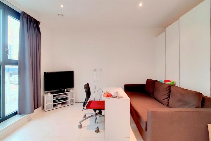 Studio To Rent In Baltimore Wharf, London E14