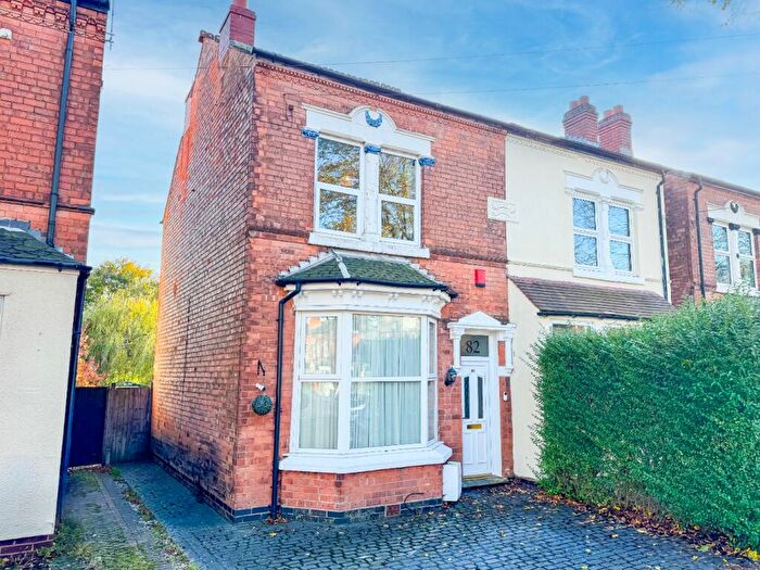 3 Bedroom Semi Detached House For Sale In Norfolk Road, Erdington, Birmingham, West Midlands, B23