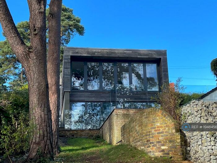 4 Bedroom Detached House To Rent In Knoll Road, Godalming, GU7