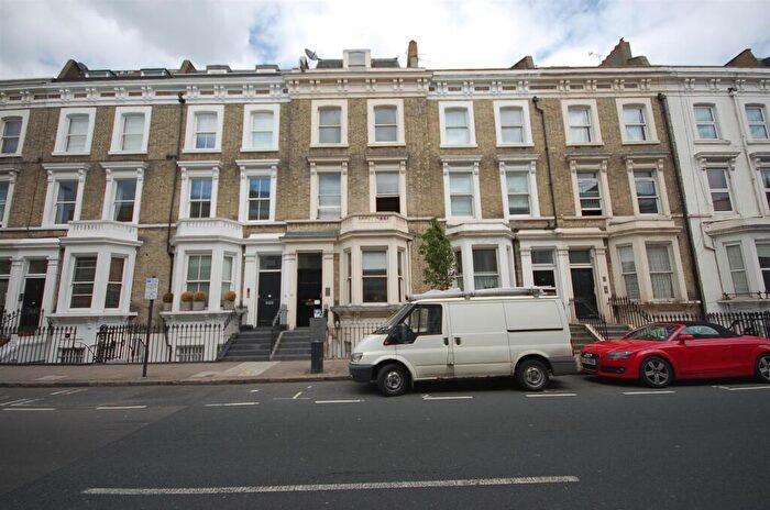 2 Bedroom Flat To Rent In Finborough Road, Earl`s Court / Chelsea, SW10