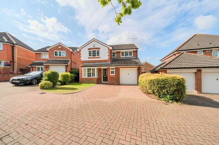 4 Bedroom Detached House To Rent In Rachaels Lake View, Warfield, RG42