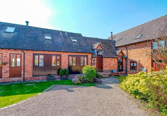 3 Bedroom Barn Conversion For Sale In Sugarbrook Lane, Stoke Pound, B60