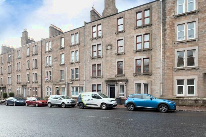 1 Bedroom Flat To Rent In Lochee Road, Lochee West, Dundee, DD2