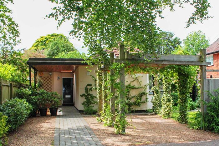 3 Bedroom Detached Bungalow To Rent In Wilberforce Road, Cambridge, CB3