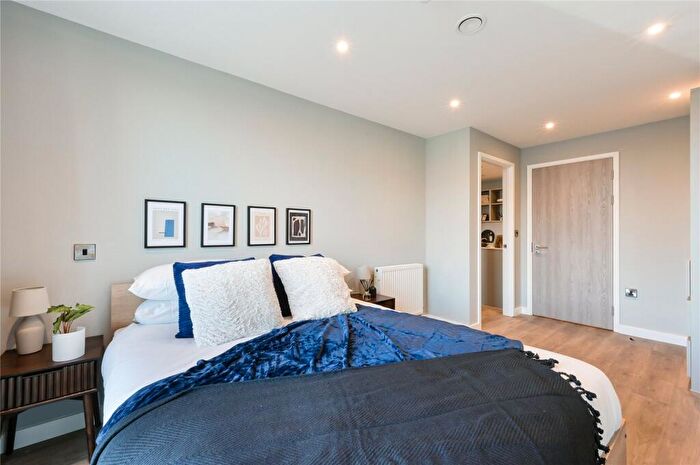 2 Bedroom Apartment To Rent In Spinners Yard, Skinner Ln, LS7