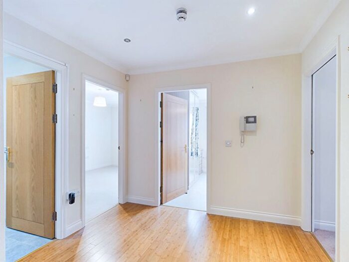 2 Bedroom Flat For Sale In Hafan Tywi, The Parade, Carmarthen, SA31
