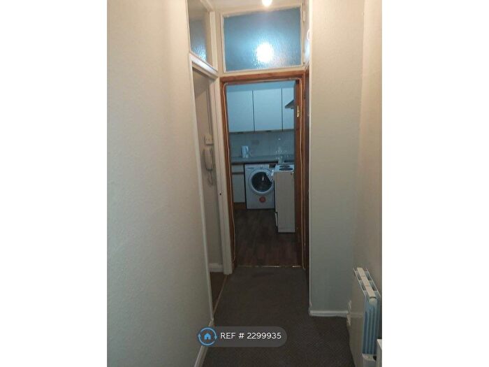 1 Bedroom Flat To Rent In Hoole Road, Chester, CH2