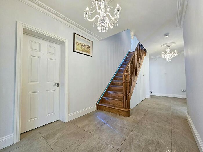6 Bedroom House To Rent In Coniston Road, Bromley, BR1