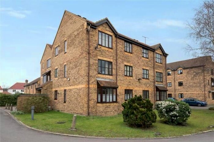 1 Bedroom Flat To Rent In Jasmin Close, Northwood, HA6
