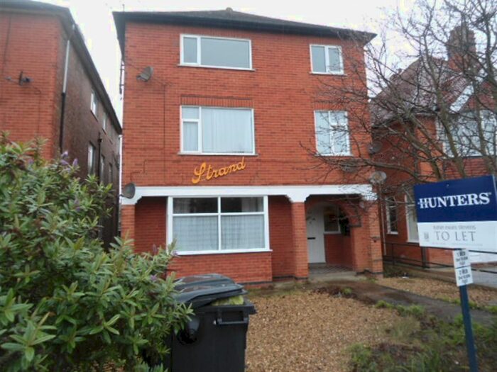 1 Bedroom Flat To Rent In Drummond Road, Skegness, Lincolnshire, PE25