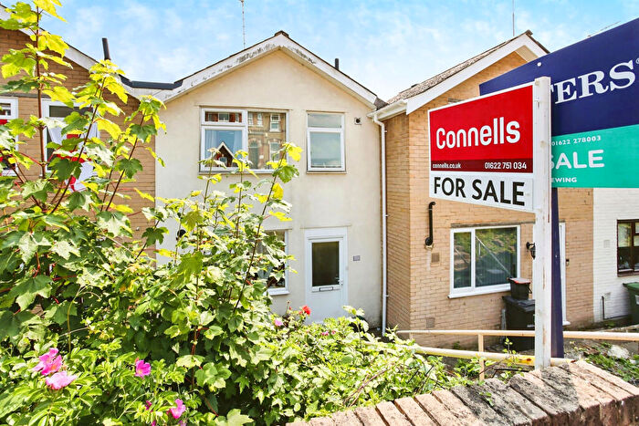 3 Bedroom Terraced House For Sale In Mansfield Walk, Maidstone, ME16