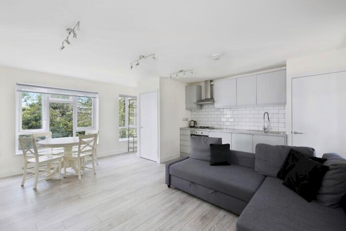 1 Bedroom Flat To Rent In Ben Smith Way, Bermondsey, SE16