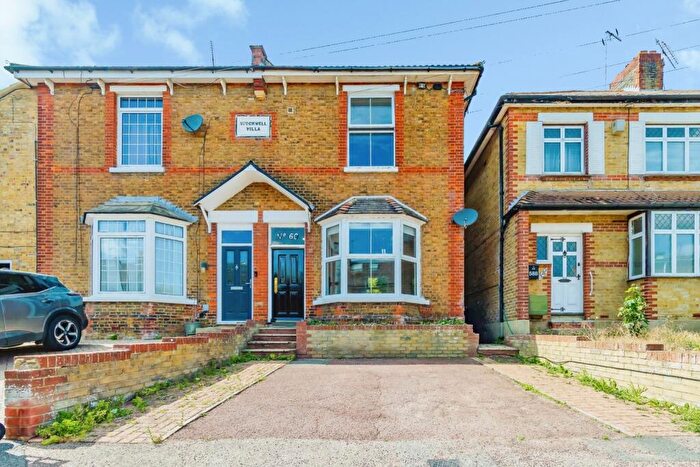 4 Bedroom Semi Detached House For Sale In Milton Street, Maidstone, Kent, ME16