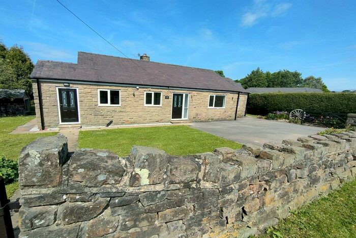3 Bedroom Detached Bungalow To Rent In Chapel-En-Le-Frith, High Peak, SK23