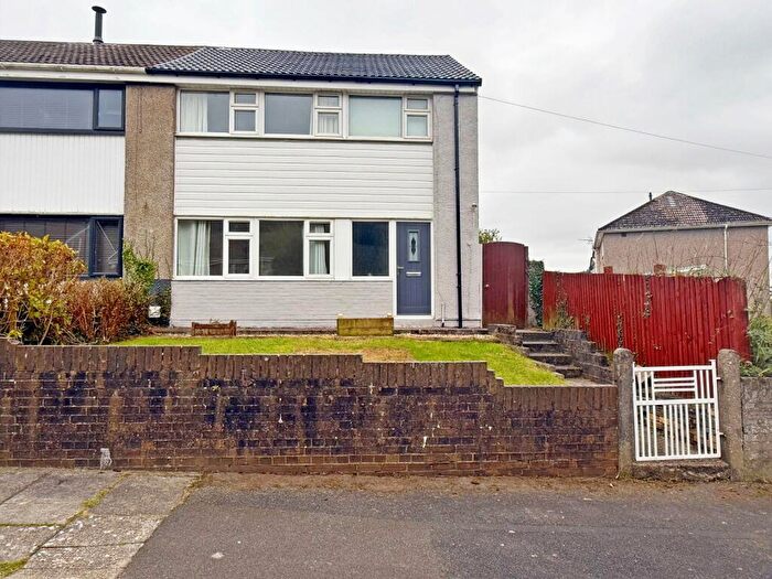 3 Bedroom Semi-Detached House For Sale In Lon Yr Awel, Pontyclun, Rhondda Cynon Taff., CF72