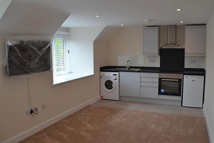 1 Bedroom Flat To Rent In Mulfords Hill, Tadley, RG26