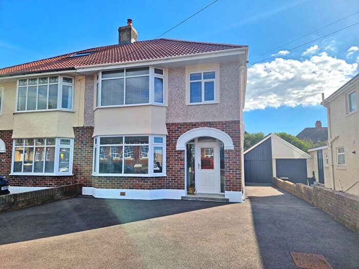 3 Bedroom Semi-Detached House For Sale In Park Avenue, Porthcawl, CF36