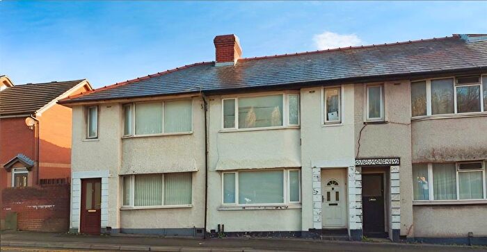 2 Bedroom House To Rent In Carmarthen Road, Swansea, SA1